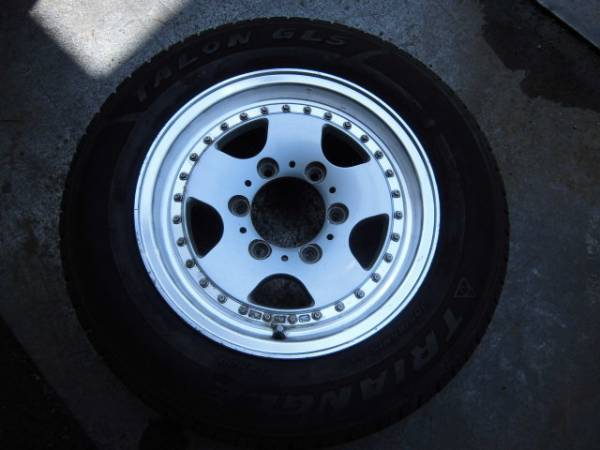 ［6550］バリ山！ハイエース200系 エルグランド　205/65R15_画像1